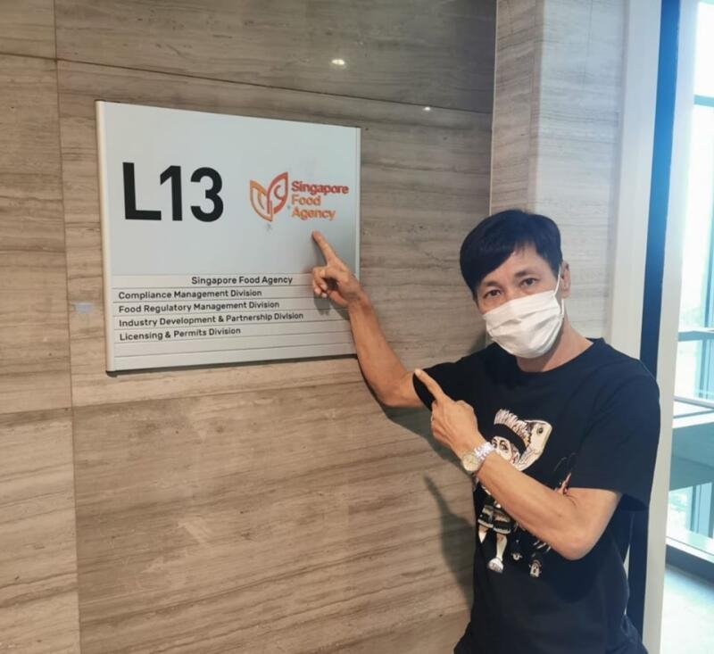 在家中抓鱼没戴手套  王雷遭狮城食品局问话